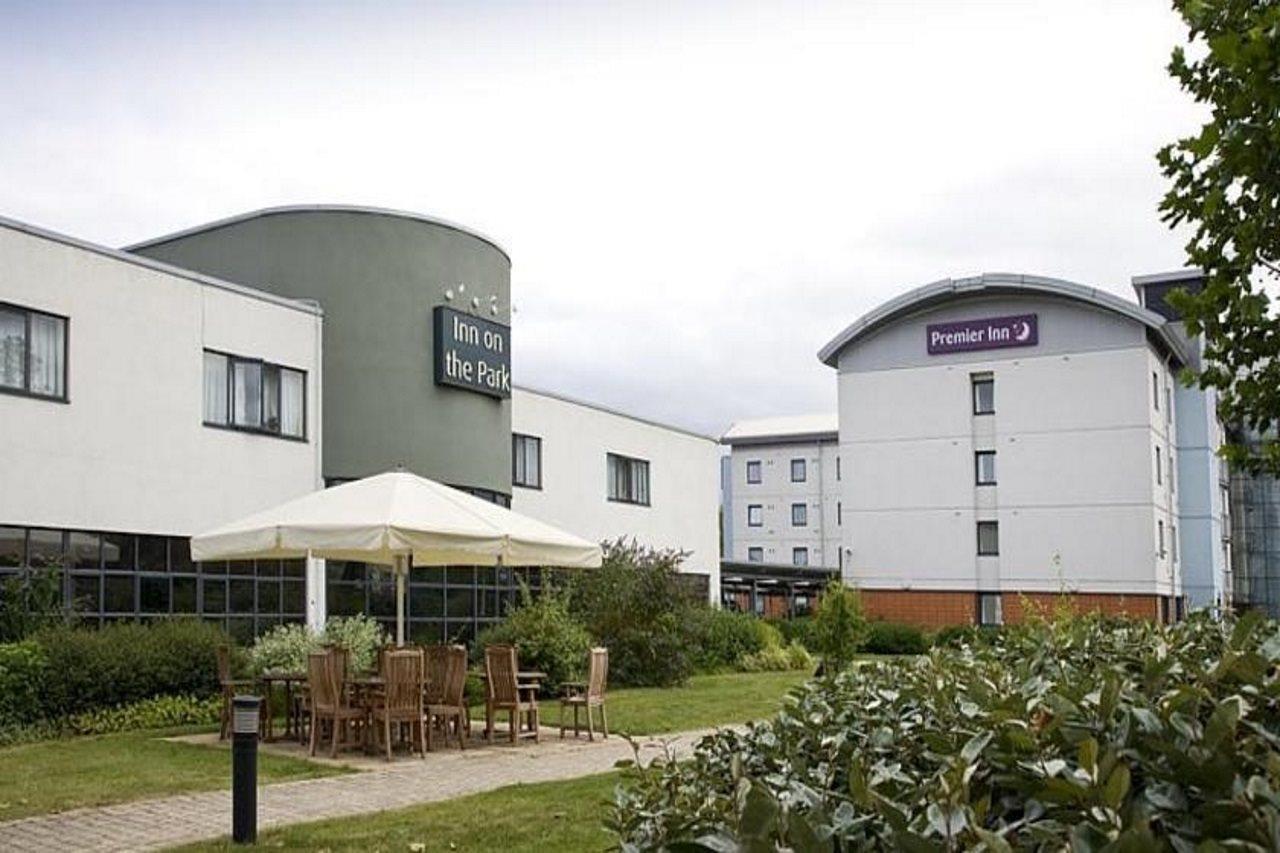Premier Inn London Enfield Exteriér fotografie