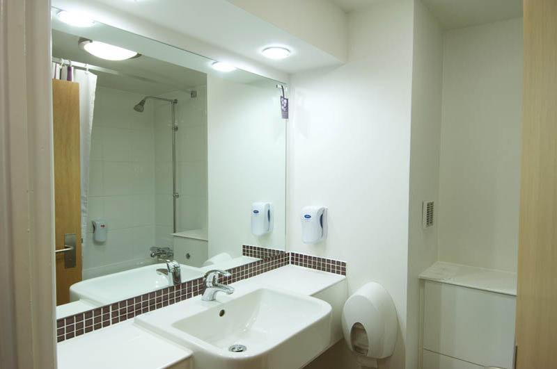 Premier Inn London Enfield Exteriér fotografie